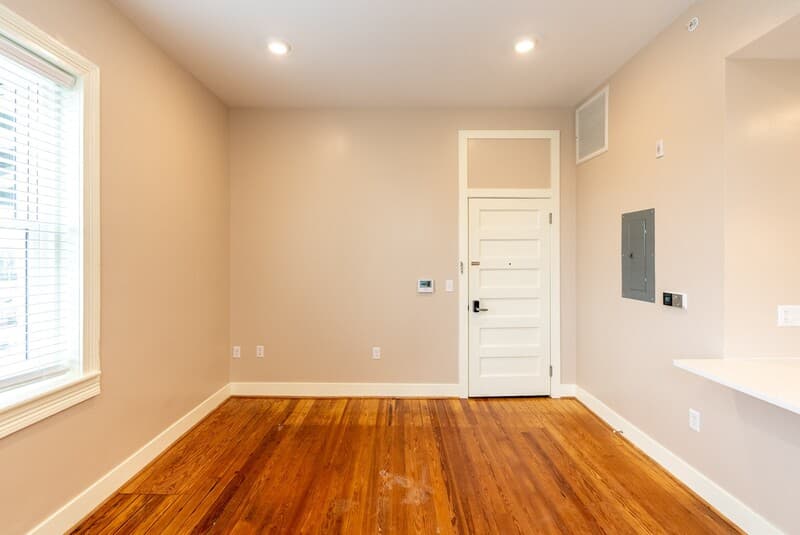 Harrisonburg Condo: 157-306 N. Main Street