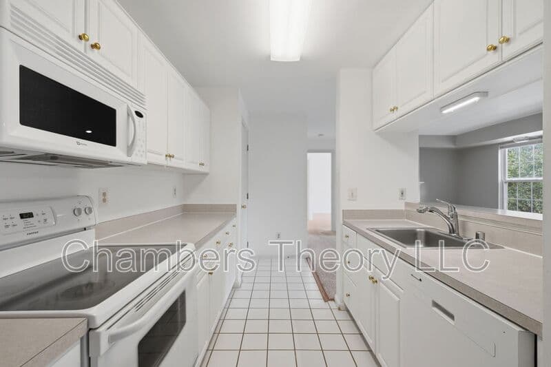 Fairfax Condo: 4120 Monument Court