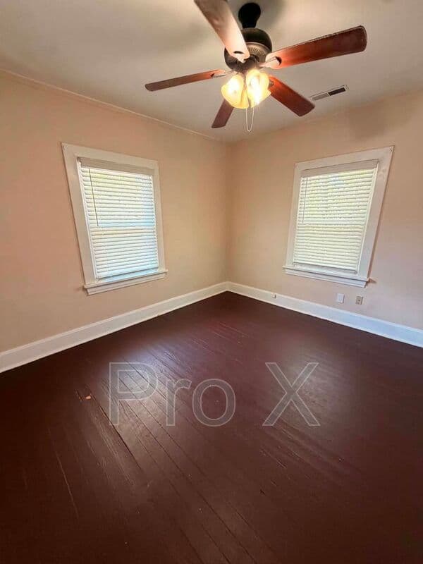Joplin House: 204 N Sergeant