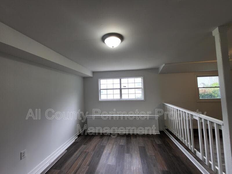 Atlanta House: 6370 Ashdale Drive