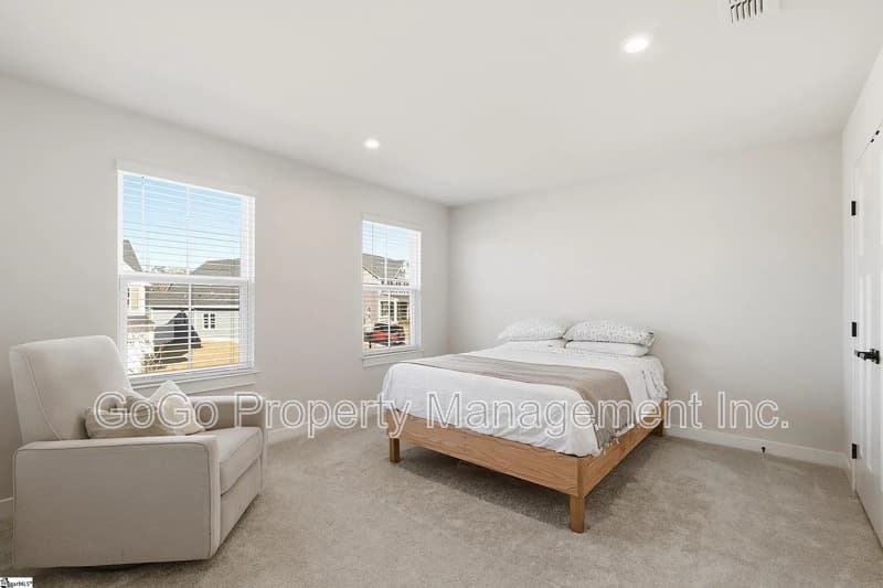 Greenville House: 101 Comanche Trail