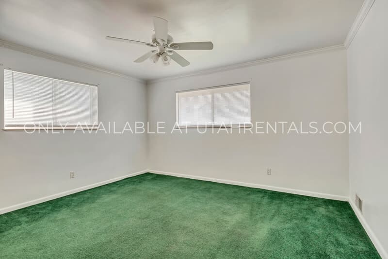 Provo House: 299 E 3200 N