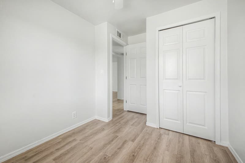 Tempe House: 2045 E ORANGE ST