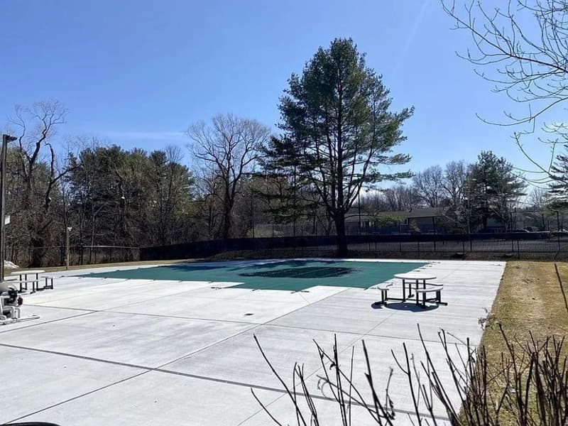 Natick Condo: 19 Village Rock Ln