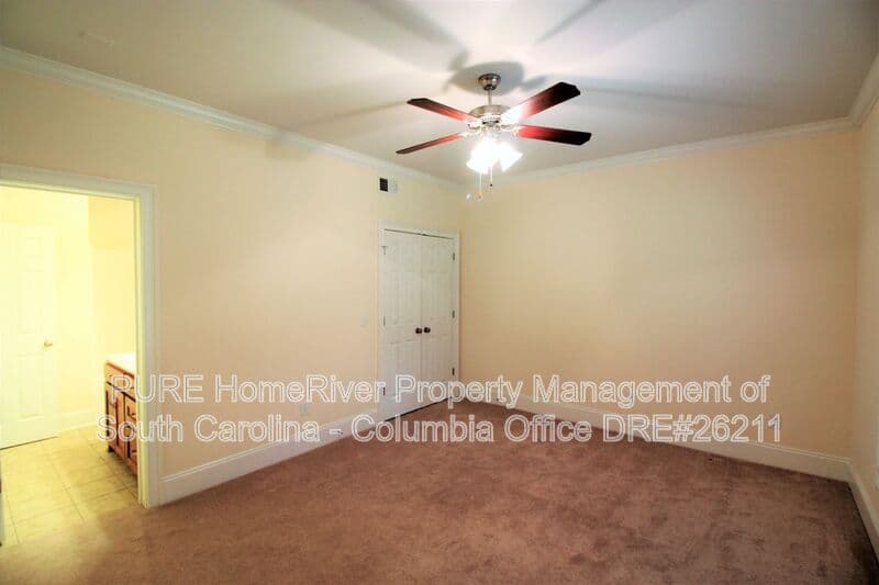 Columbia House: 395 Highland Point Drive