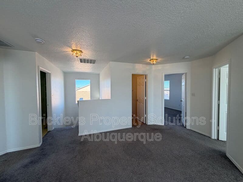 Albuquerque House: 6027 Park South Pl NW