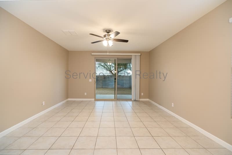 San Tan Valley House: 4086 W Maggie Dr