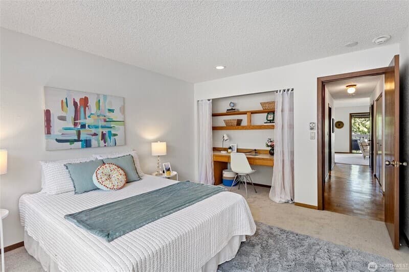 Bellevue Townhome: 12840 SE 40th Ct