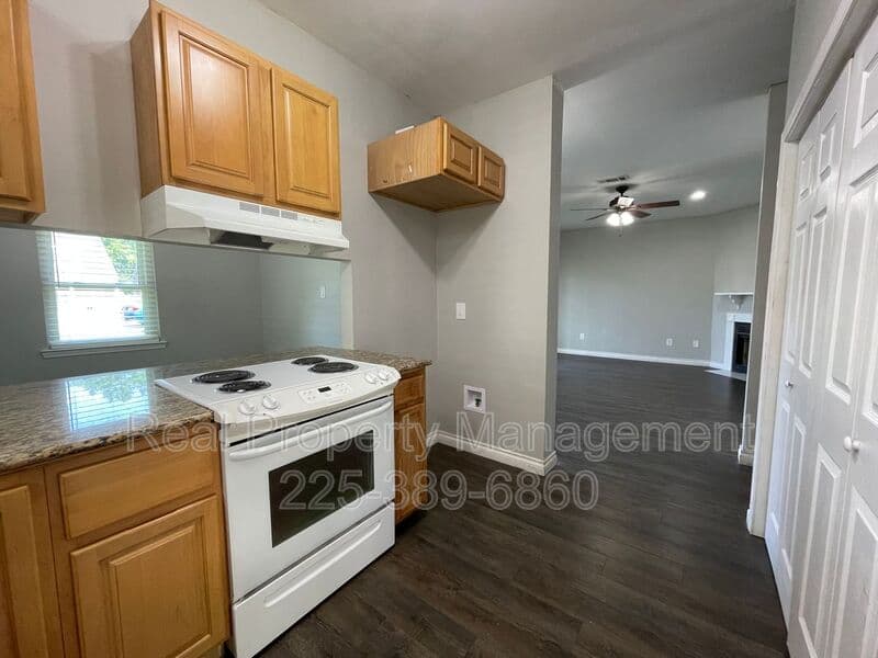 Baton Rouge House: 1531 Lila Ave.