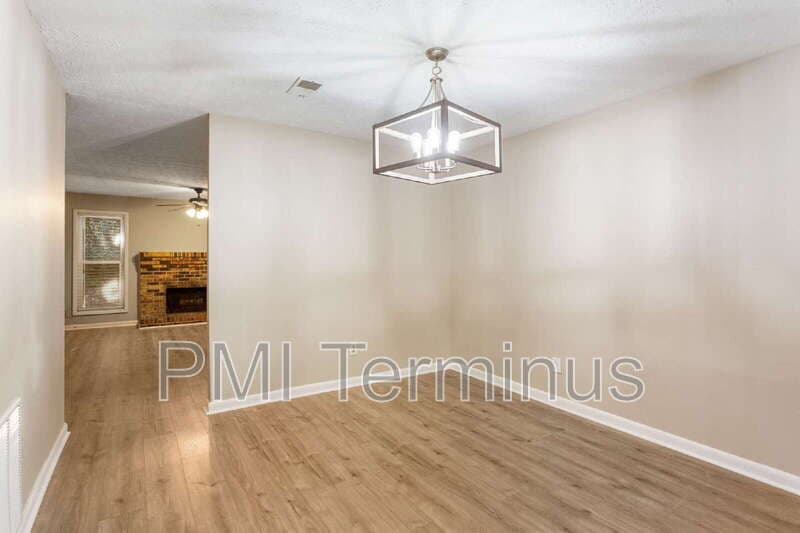 Marietta Townhome: 2672 Moss Lane