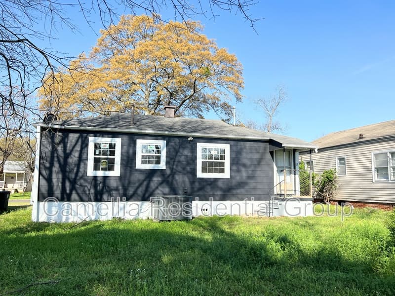 Birmingham House: 5617 Avenue Q