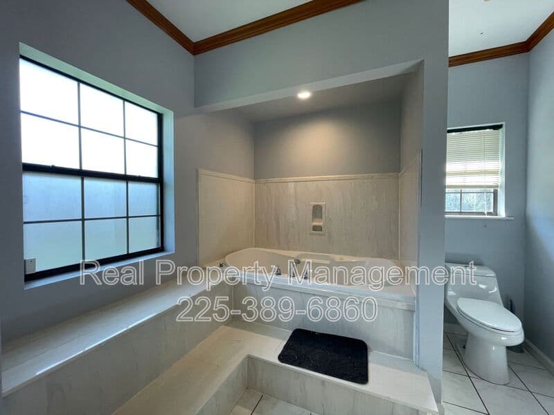 Denham Springs House: 25491 Plantation Ave.