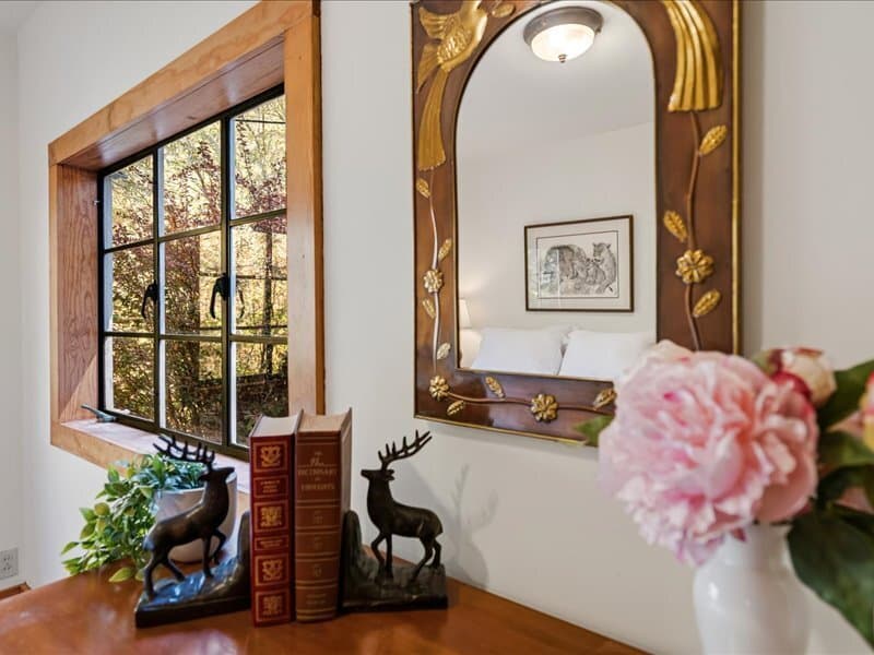 Healdsburg House: 1311 West Dry Creek Road
