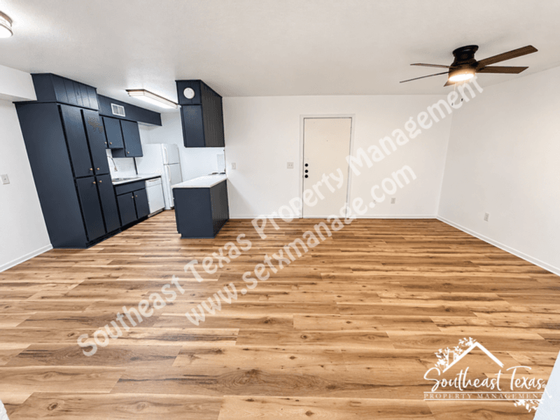 Jasper House: 801 W Gibson St