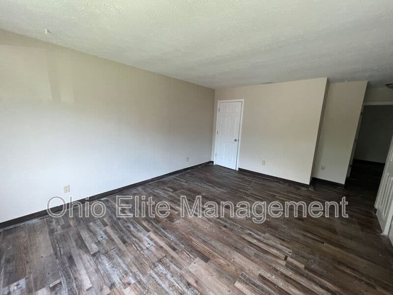Columbus House: 48 N Eureka Ave