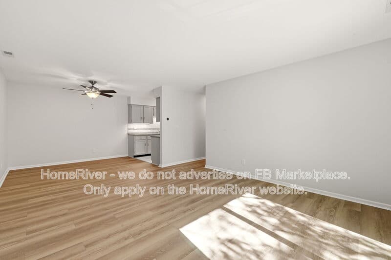 Bloomfield Condo: 42 John St