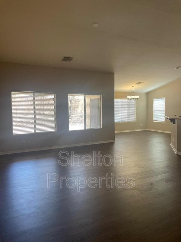 Buckeye House: 25652 W Magnolia St