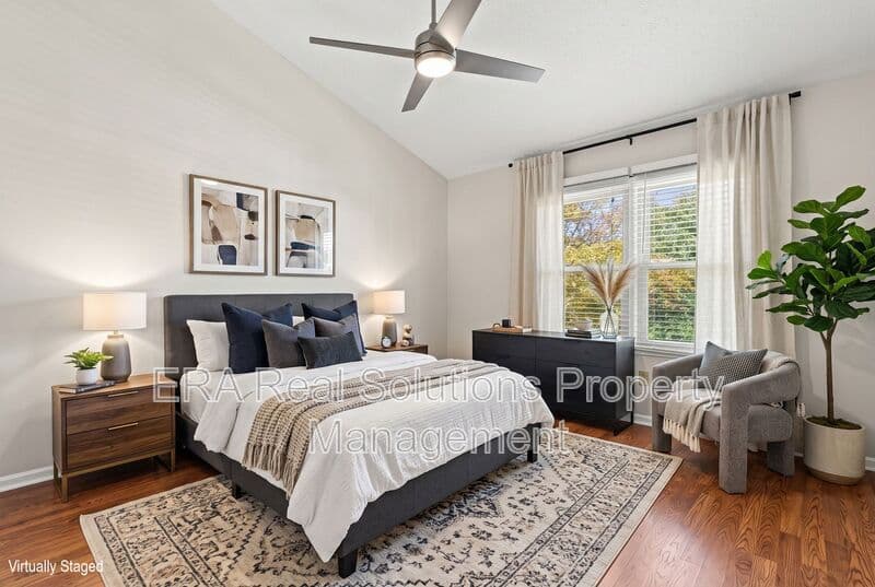 Cincinnati House: 2126 Gilbert Ave.