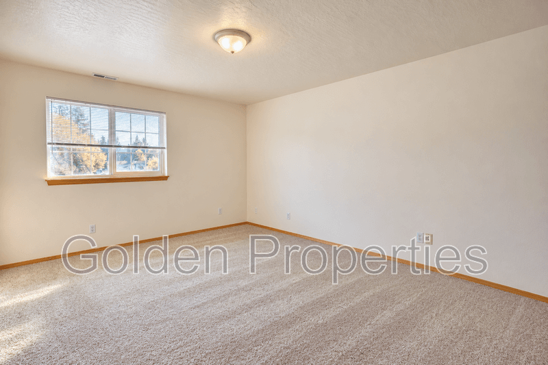 Coeur d'Alene Condo: 3401 N 4th Street