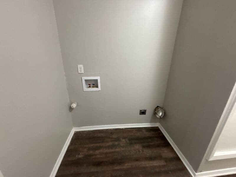 Memphis House: 5158 Breckenwood Dr