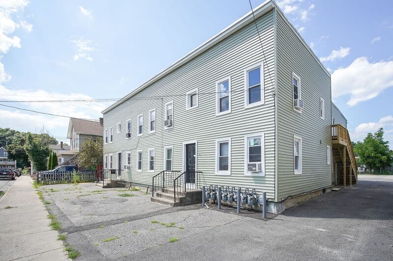 Ludlow Condo: 34 Joy St