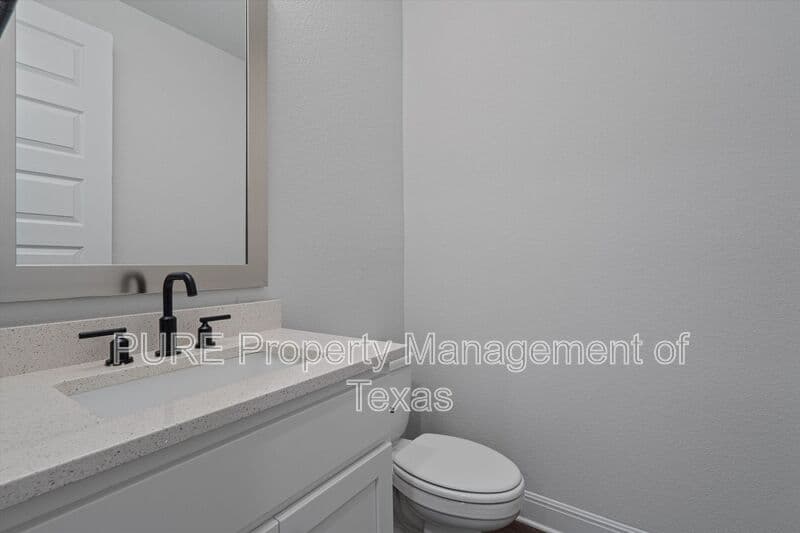 Georgetown House: 1138 Woodpark Lane