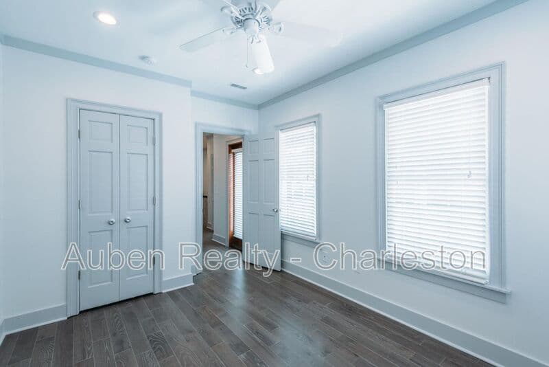 Charleston Condo: 10 Orrs Ct