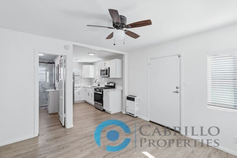San Diego House: 4853 Mansfield Street