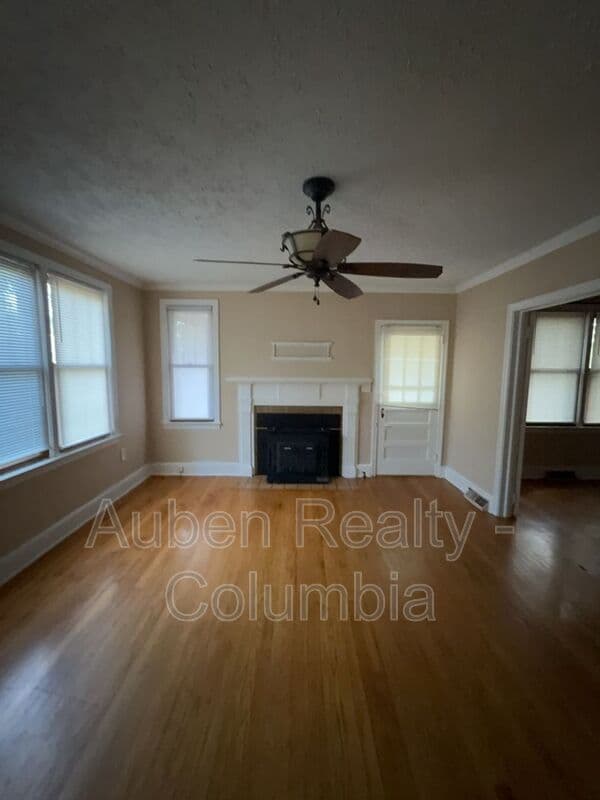 Cayce House: 1516 Axtell Dr