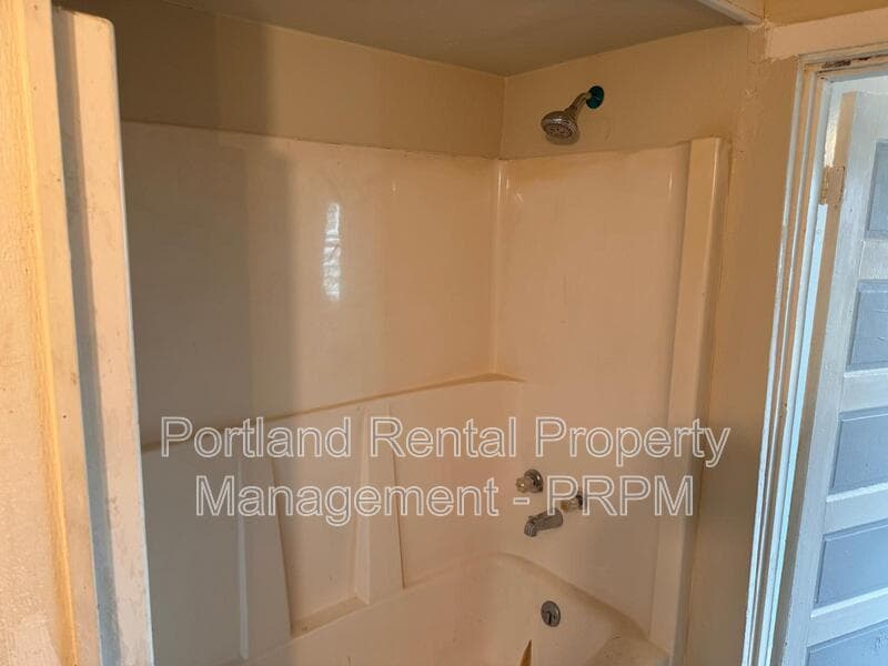 Tillamook Condo: 2214 5th Street - 14