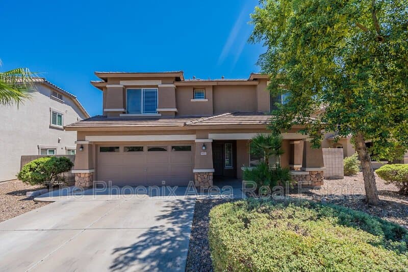 Chandler House: 6953 S Topaz Pl