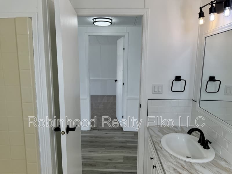 Spring Creek House: 579 Brent Drive