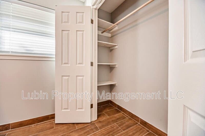 Memphis Condo: 1616 Monroe Ave