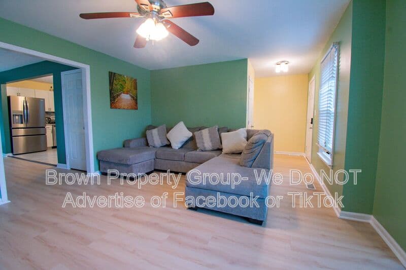 Spring Lake House: 111 Kristin Ave