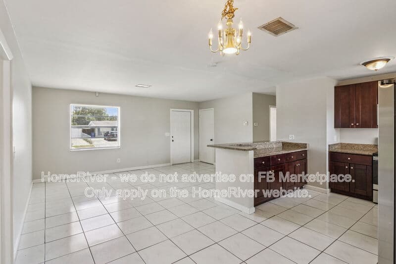 Brandon House: 712 Clayton St