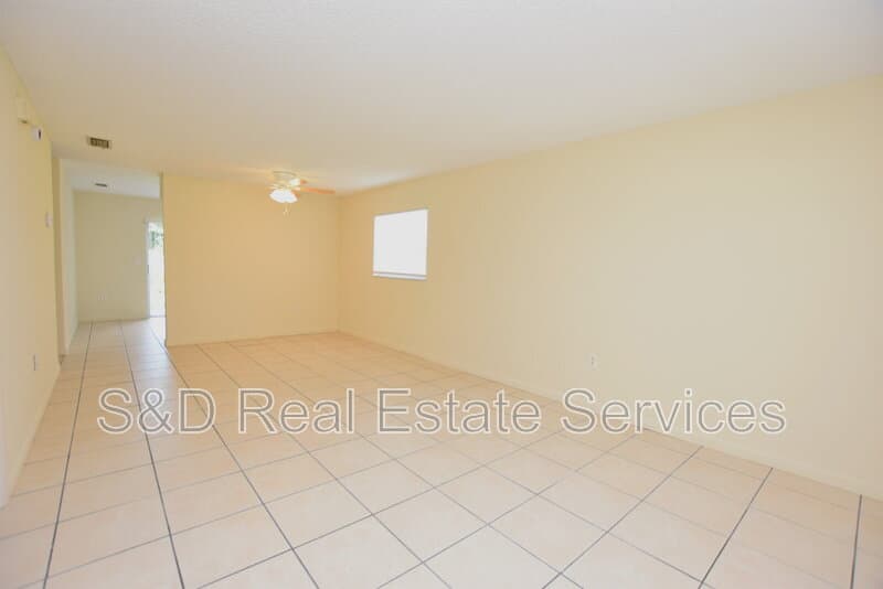 Lakeland Condo: 4705 Dimbath Dr.