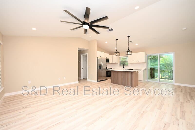 Polk City House: 234 Trailview Way