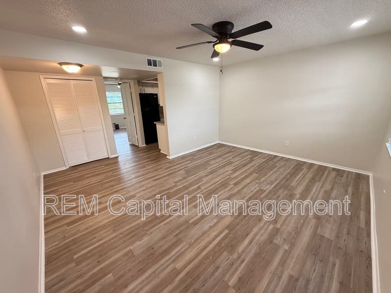 Saint Petersburg Condo: 4201 49th St N