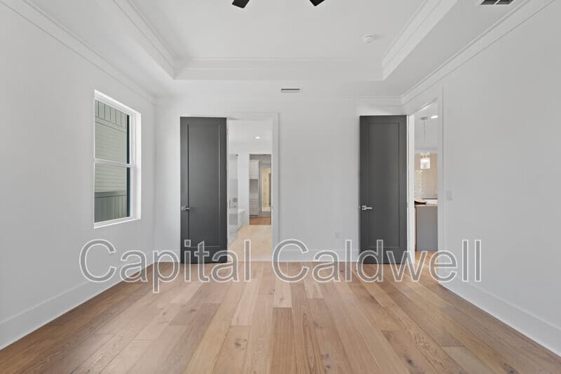 Sarasota House: 2345 Bahia Vista St