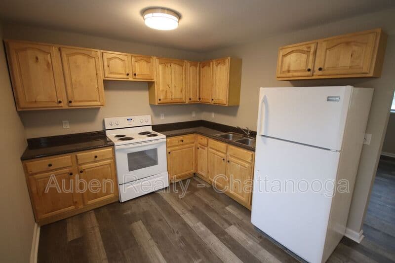 Chickamauga Condo: 6300-C W Hwy 136