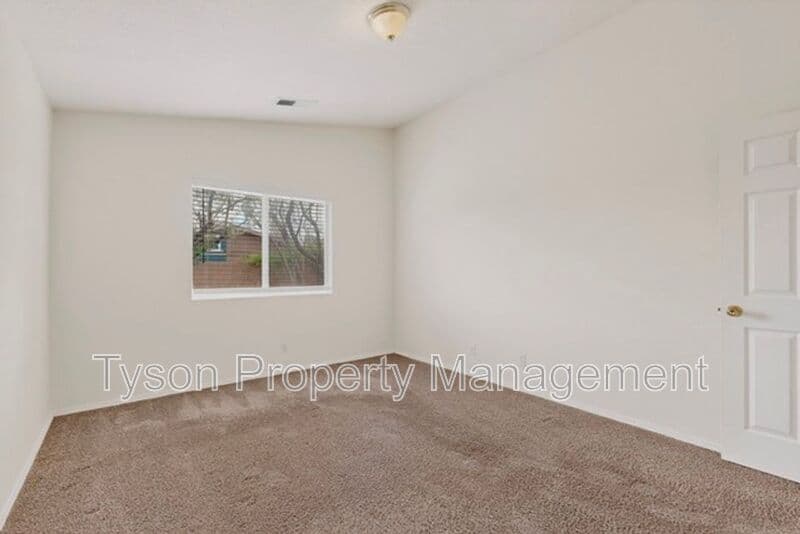 Rio Rancho House: 908 Bursum Ln