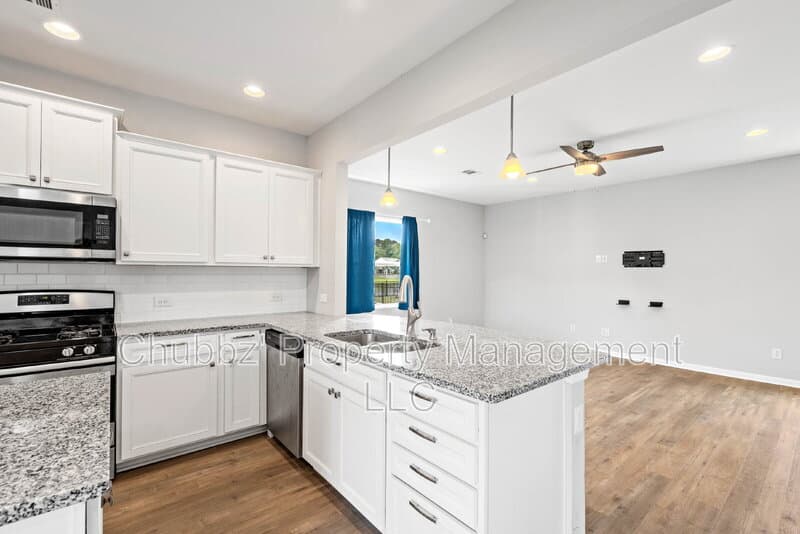 Port Royal House: 23 Toxaway Lane