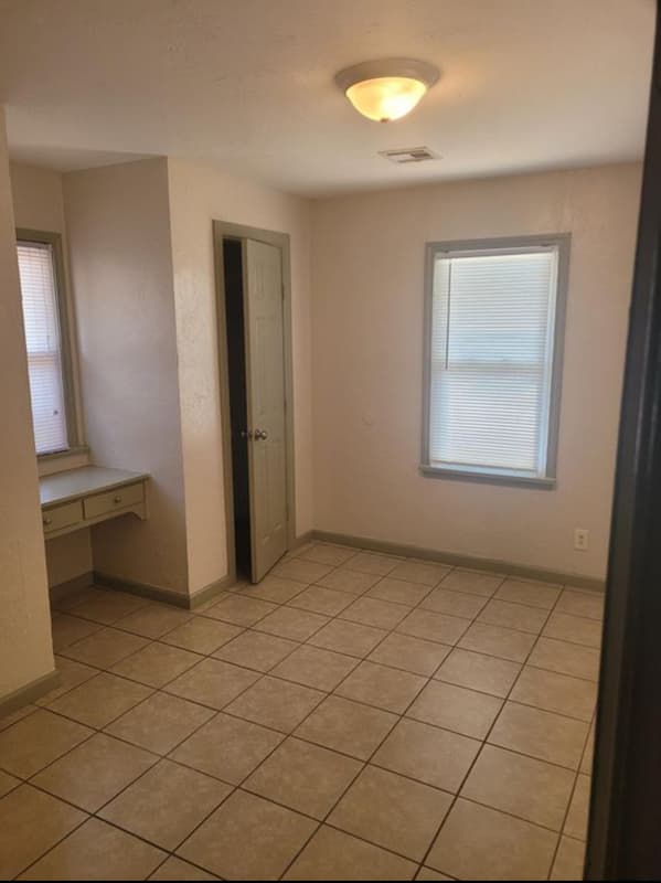 Oklahoma City House: 745 NW 89th St