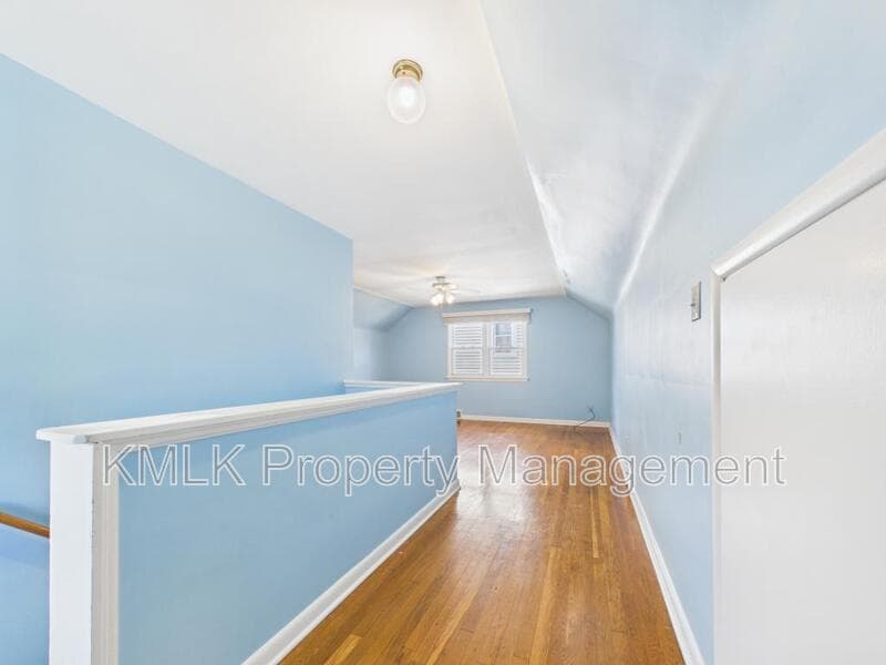 Akron House: 1263 Atwood Ave