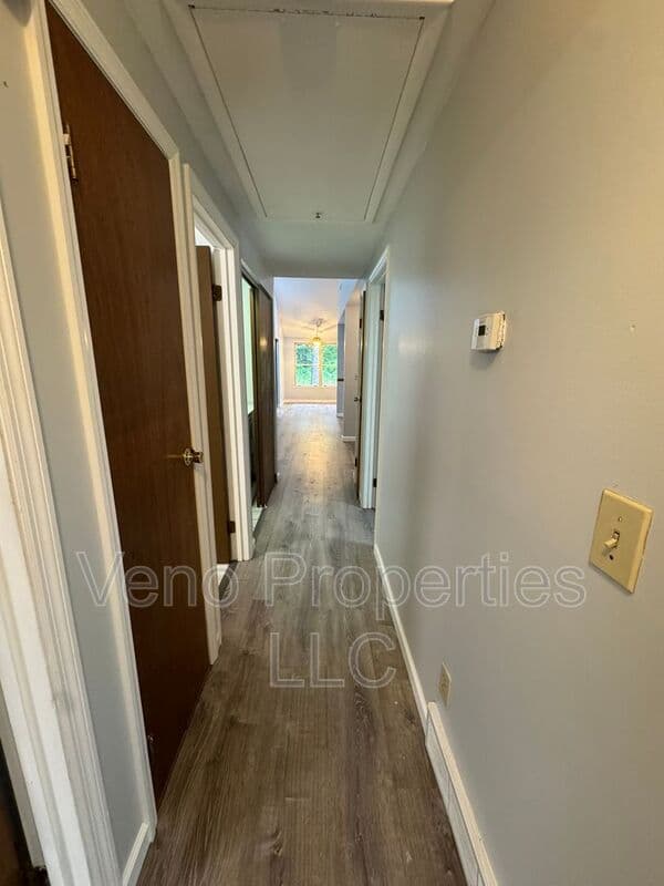 Ballston Spa House: 17 Sand Spurrey Road