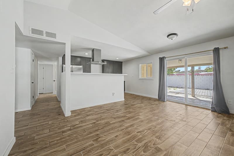 Phoenix House: 13608 N 41st Place