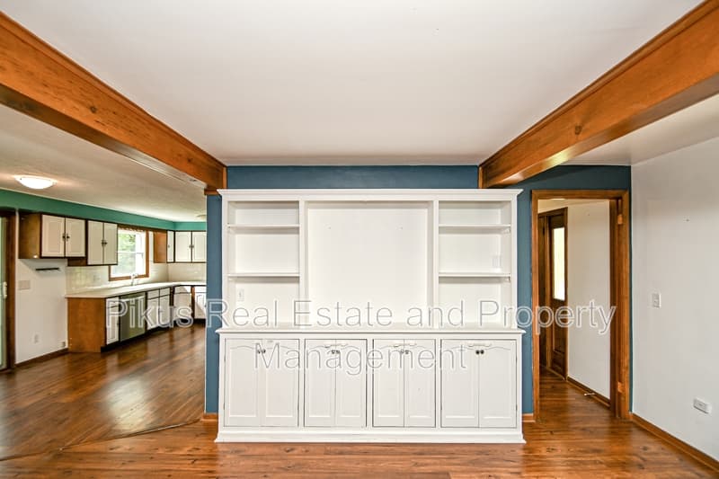 North Canton House: 1280 Linwood Avenue Southwest