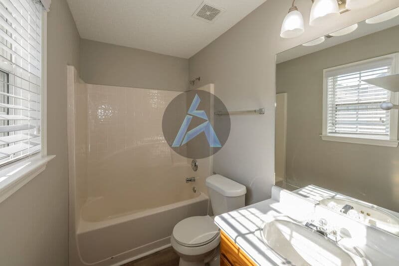 Woodstock Townhome: 437 Red Coat Ln