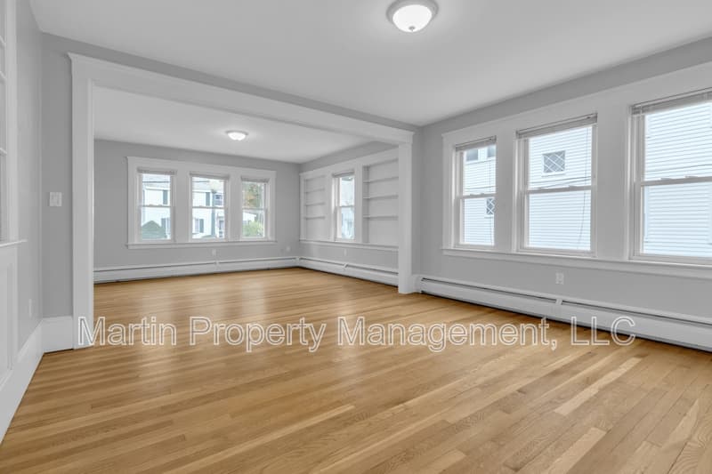 Andover Condo: 6 Stirling Street - 1