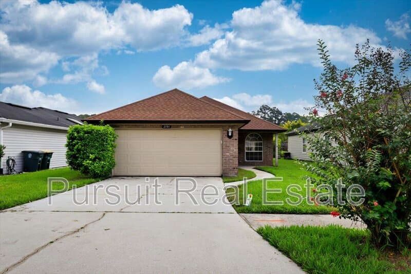 Jacksonville House: 2791 Lantana Lakes Drive West